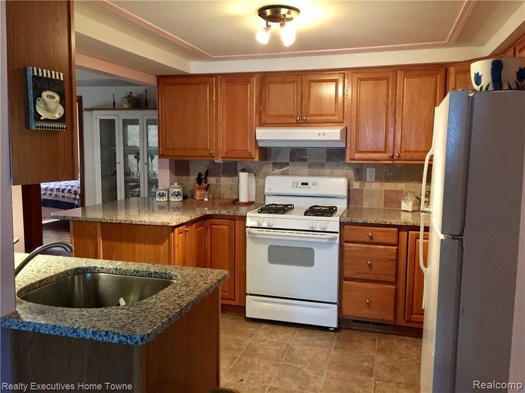 7353 Worth Road Lexington, MI 48450 - Photo 11 of 19 Kitchen