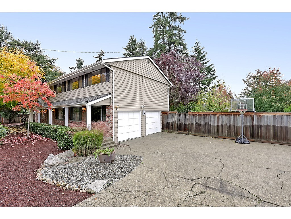 2222 Evergreen Point Road Medina, WA 98039 - Photo 11 of 13
