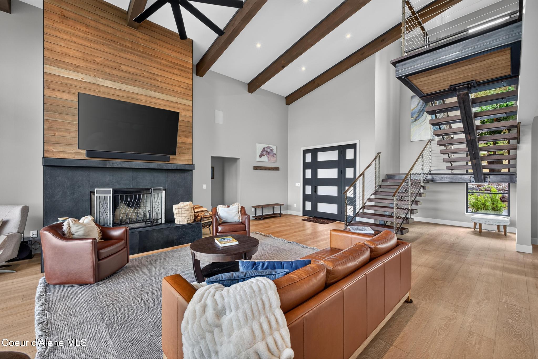 9203 South Kapalua Road Harrison, ID 83833 - Photo 8 of 45 Great Room