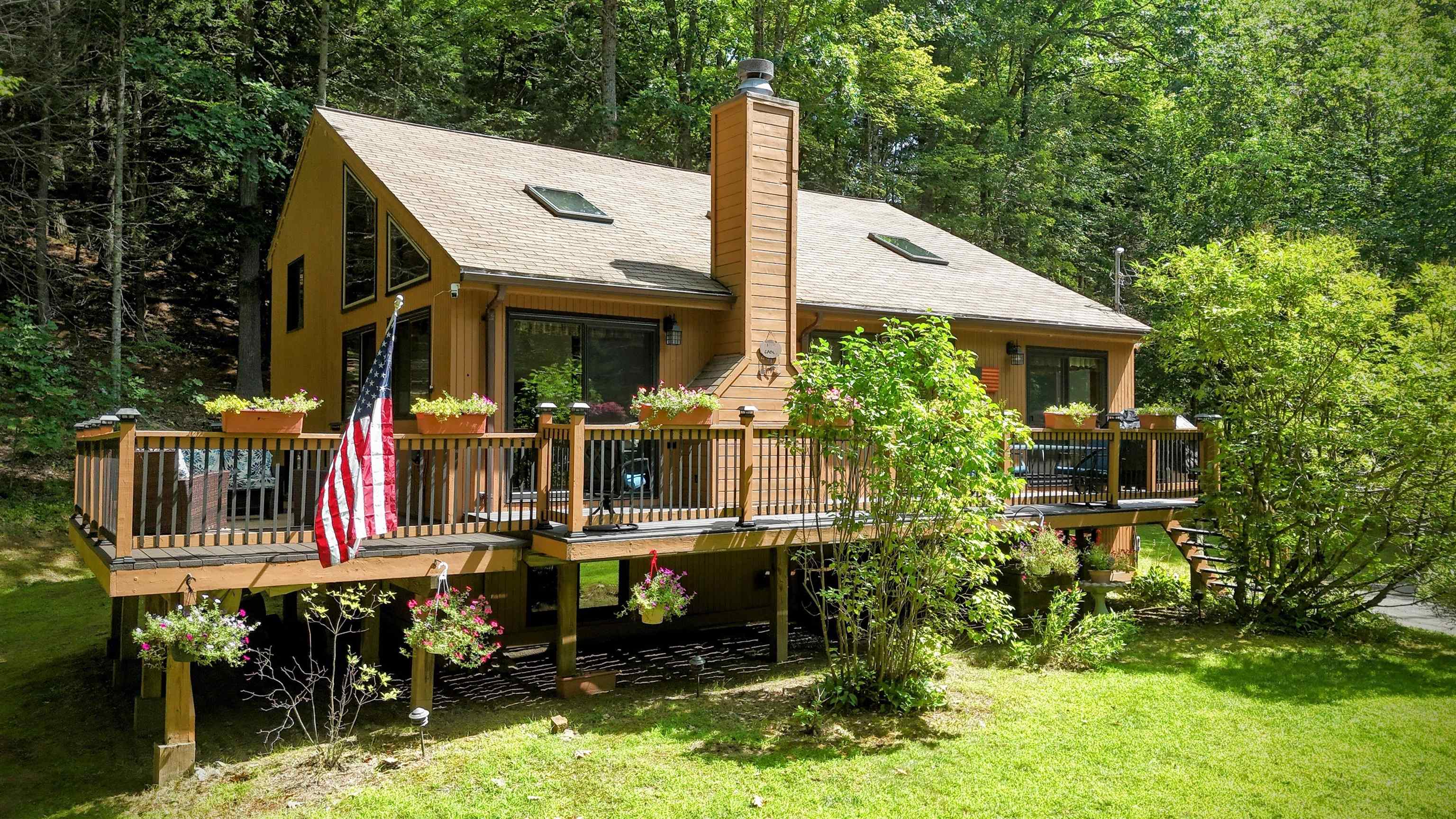 63 Kinsman Road Haverhill, NH 03785 - Photo 1 of 34 Gallery Image 1