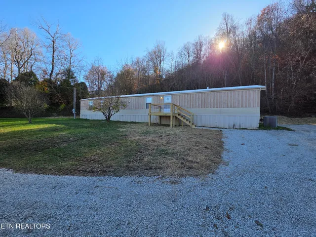$174,900 | 1288 Maiden Lane, Jellico, TN 37762