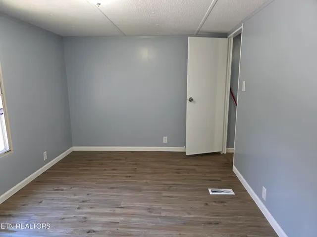 $174,900 | 1288 Maiden Lane, Jellico, TN 37762