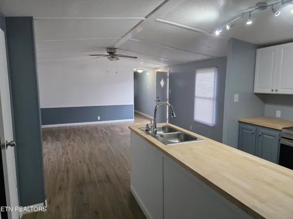 $169,000 | 1288 Maiden Lane, Jellico, TN 37762