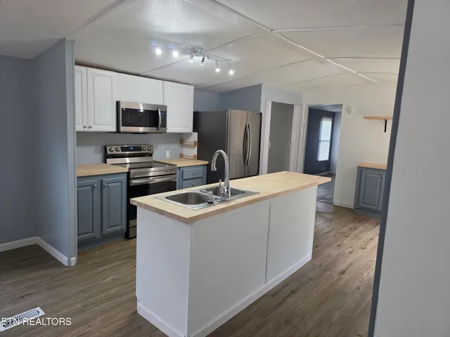 $174,900 | 1288 Maiden Lane, Jellico, TN 37762