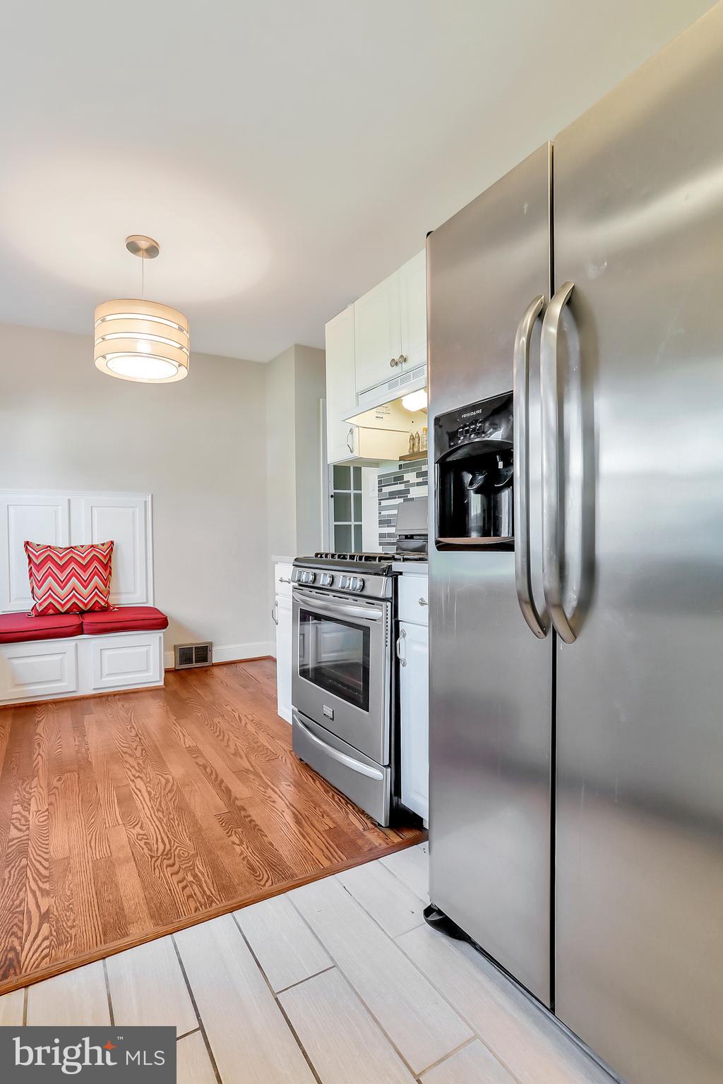 13212 Club Road Hagerstown, MD 21742 - Photo 16 of 54 Stainless appliances