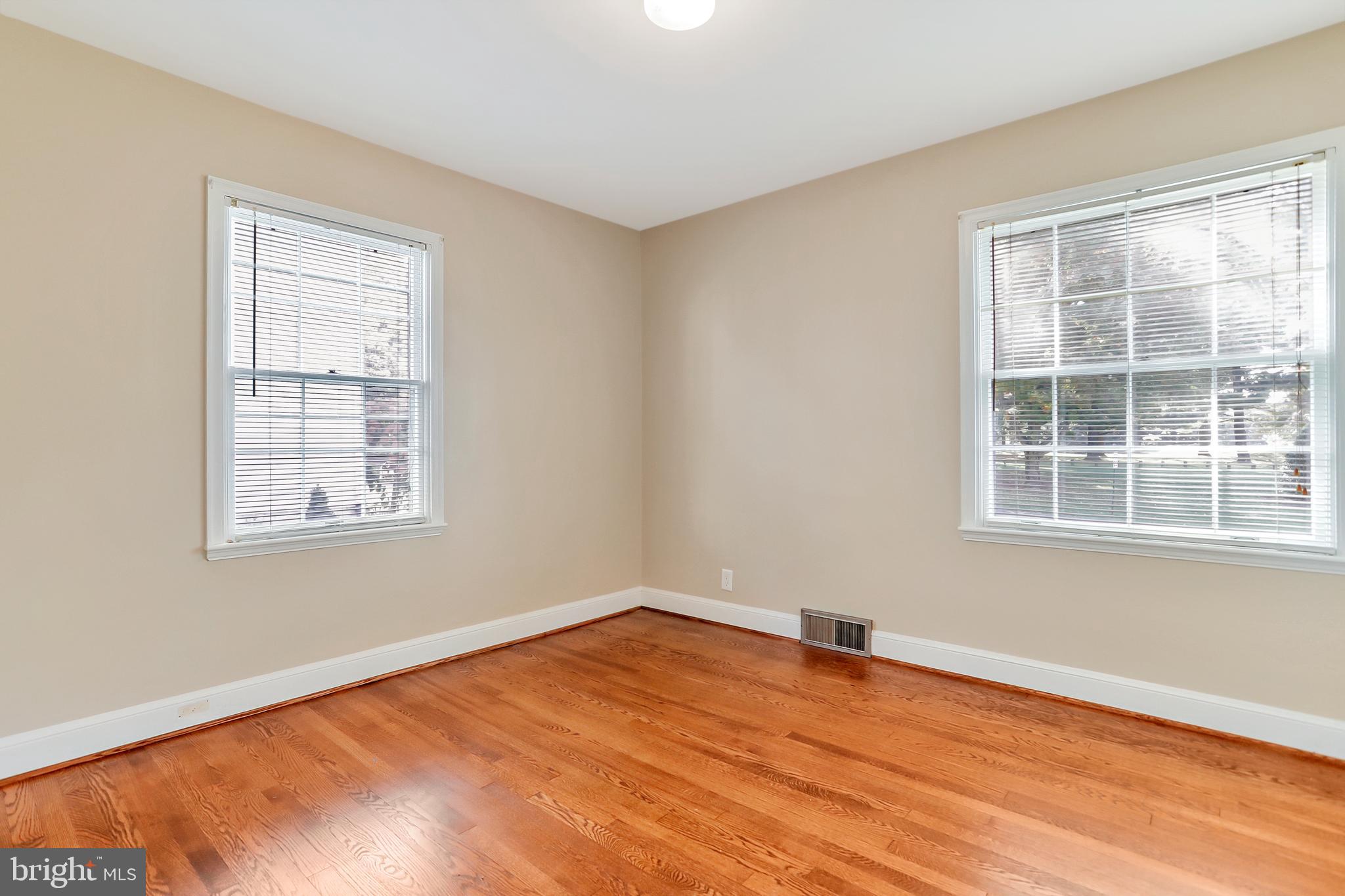 13212 Club Road Hagerstown, MD 21742 - Photo 21 of 54 Bedroom 1