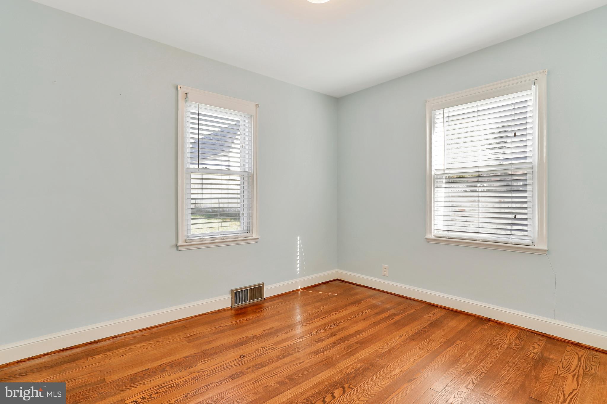 13212 Club Road Hagerstown, MD 21742 - Photo 25 of 54 Bedroom 2