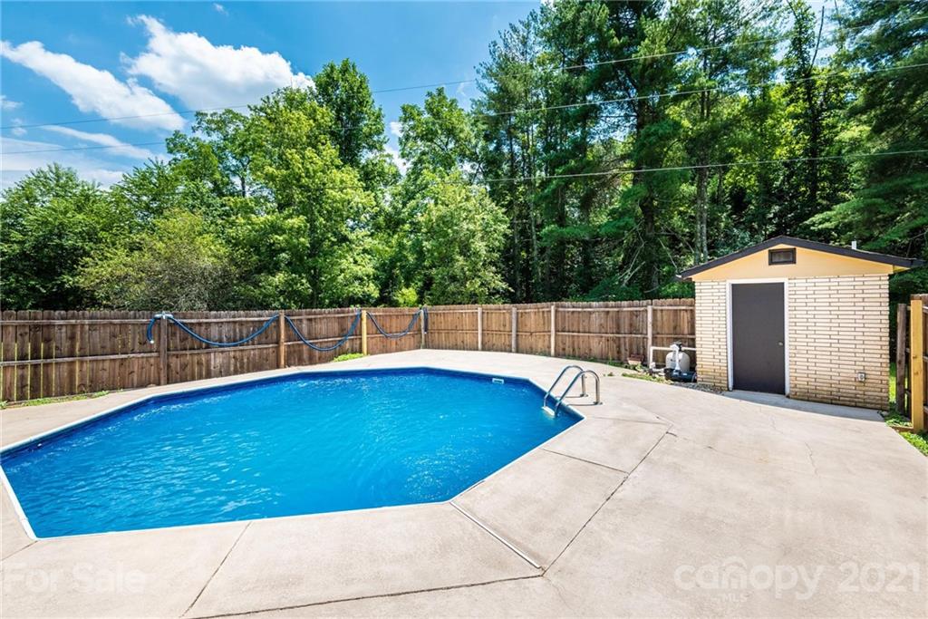 407 Legion Road Lenoir, NC 28645 - Photo 13 of 48 Gallery Image 13