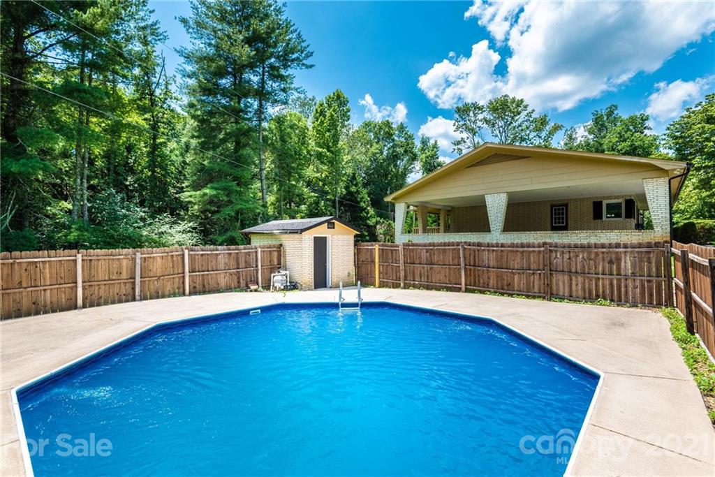 407 Legion Road Lenoir, NC 28645 - Photo 14 of 48 Gallery Image 14