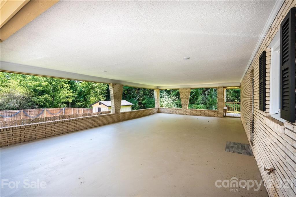 407 Legion Road Lenoir, NC 28645 - Photo 16 of 48 Gallery Image 16