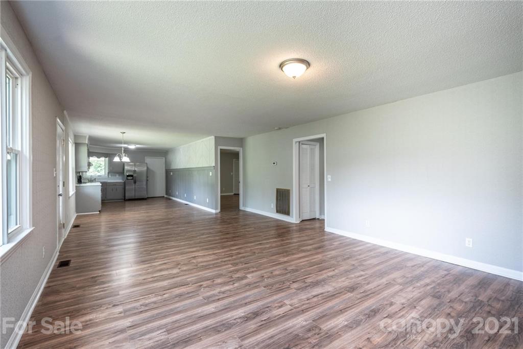 407 Legion Road Lenoir, NC 28645 - Photo 20 of 48 Gallery Image 20