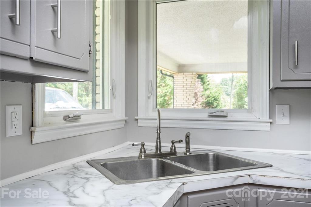 407 Legion Road Lenoir, NC 28645 - Photo 31 of 48 Gallery Image 31