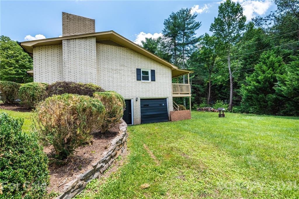 407 Legion Road Lenoir, NC 28645 - Photo 6 of 48 Gallery Image 6