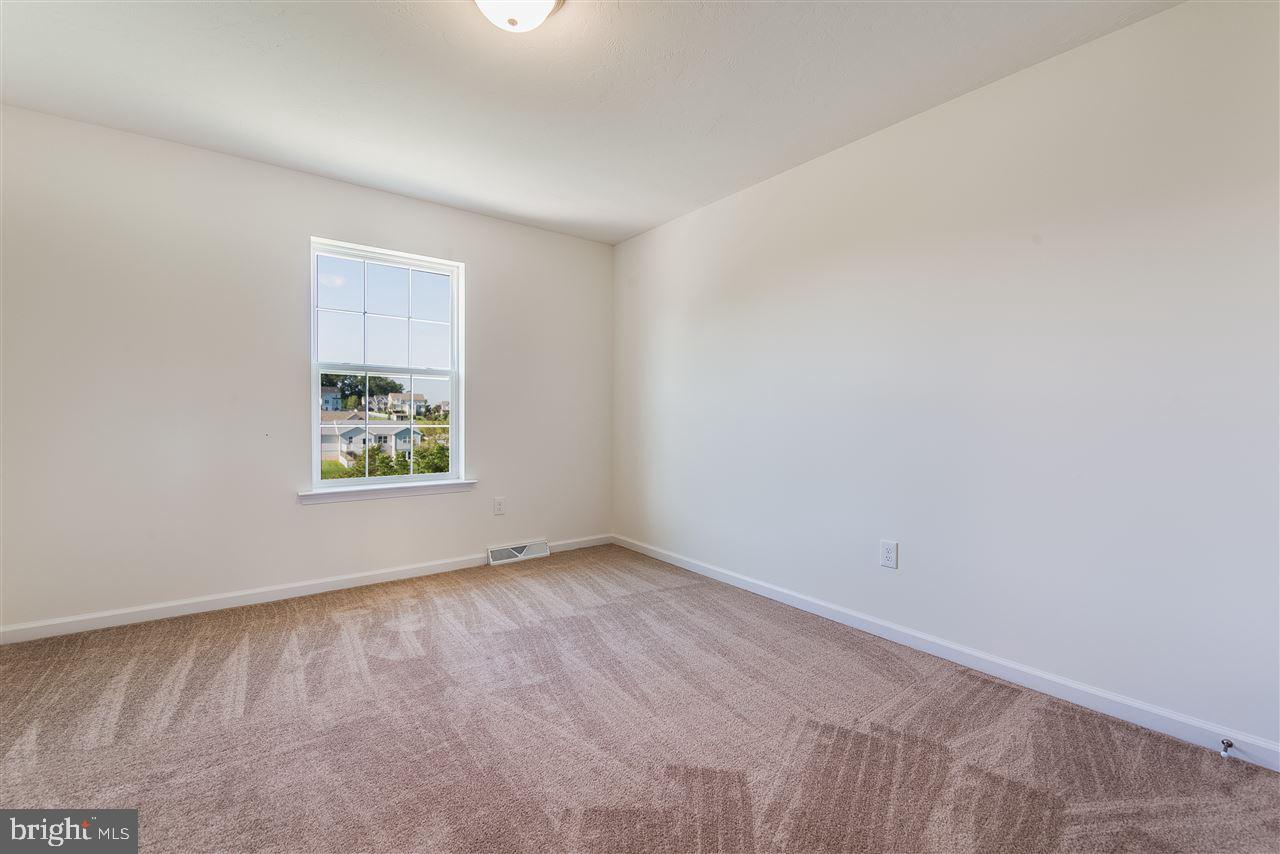 900 Ripple Drive, Unit 74 Hanover, PA 17331 - Photo 21 of 27 Bedroom 3 of 3