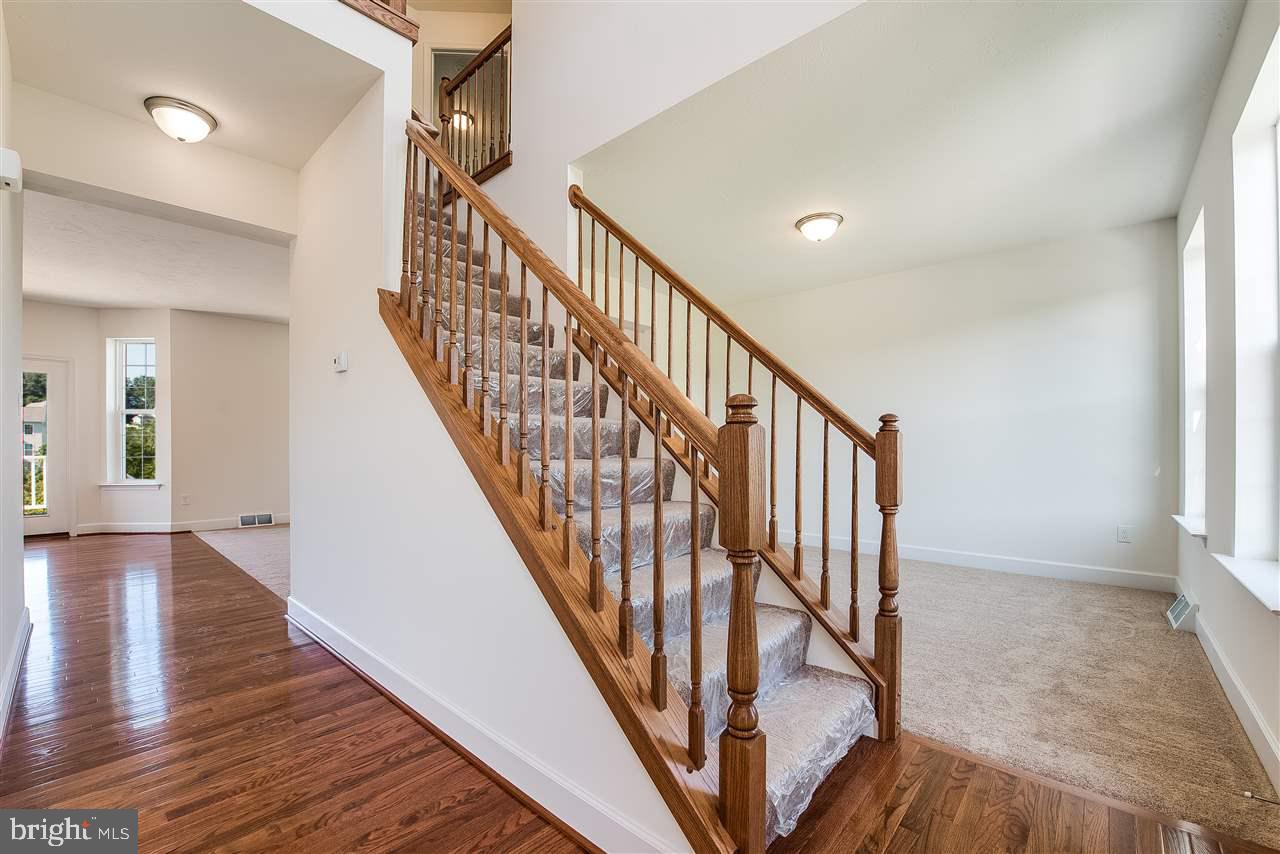 900 Ripple Drive, Unit 74 Hanover, PA 17331 - Photo 4 of 27 Entry- Hardwood floors, open foyer