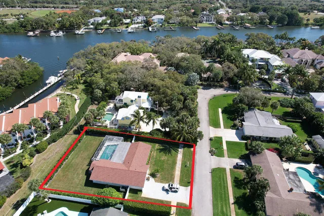 a view of an outdoor space and a yard