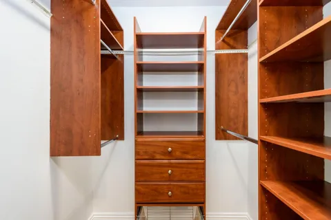 a view of walk in closet
