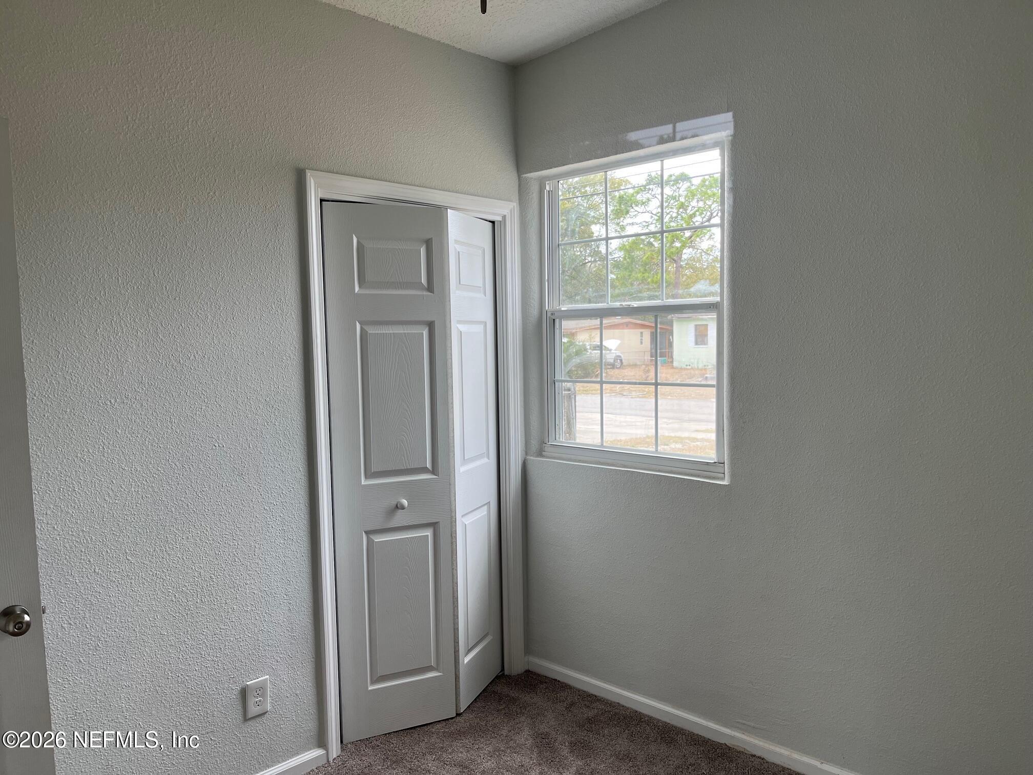 10547 Briarcliff Road East Jacksonville, FL 32218 - Photo 12 of 33 a view of an entryway