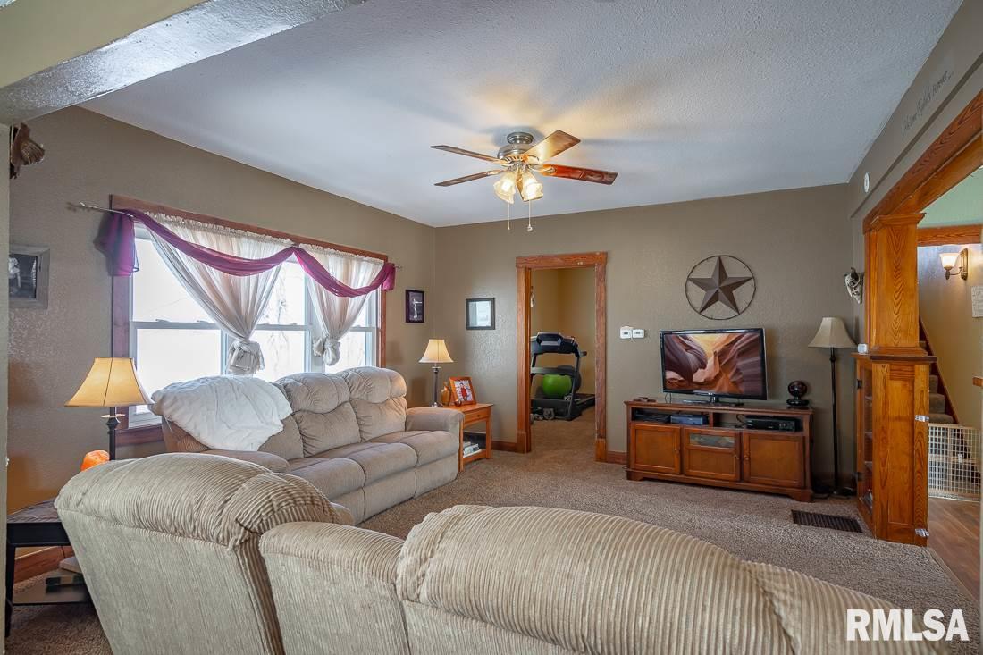 12670 Frog Pond Road Fulton, IL 61252 - Photo 8 of 18