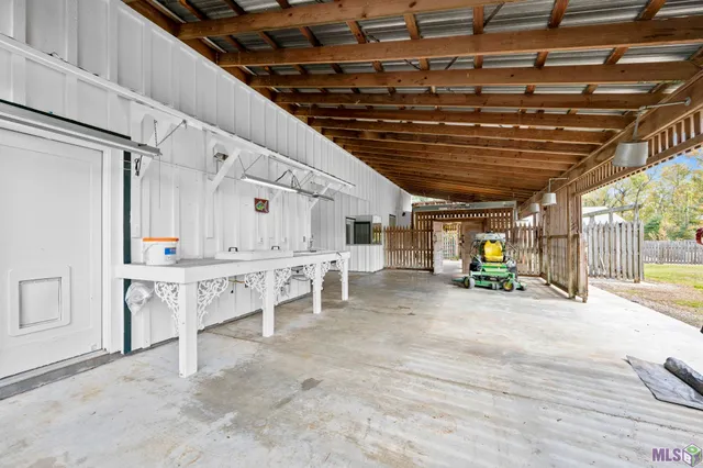 $580,000 | 849 Dougherty Lane, Jackson, LA 70748