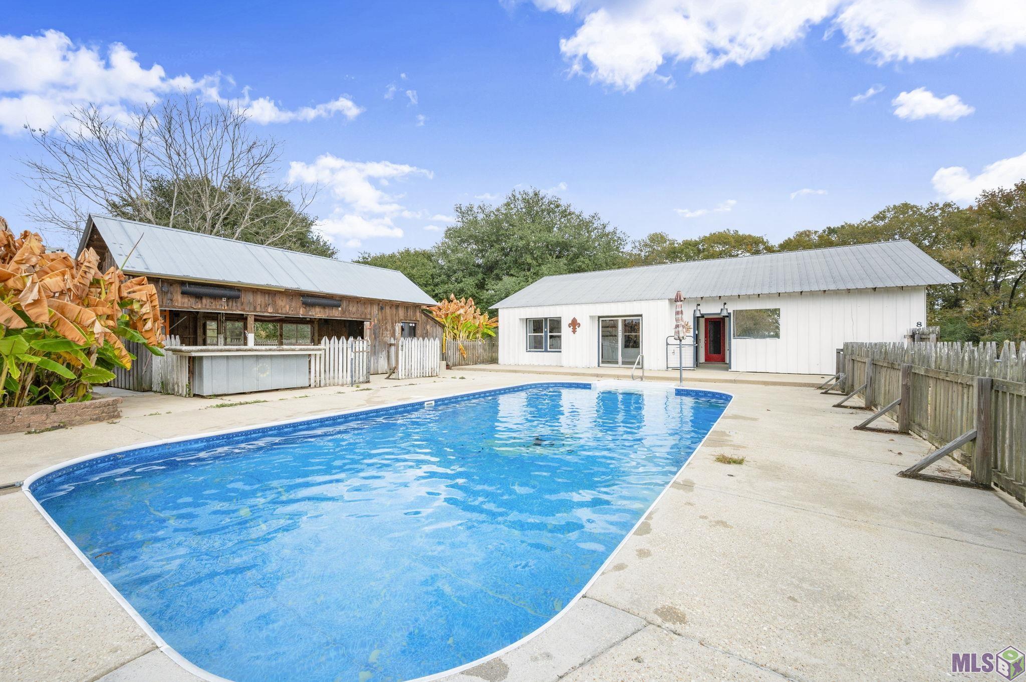 849 Dougherty Lane Jackson, LA 70748 - Photo 4 of 20 Pavillion/Guest Hm