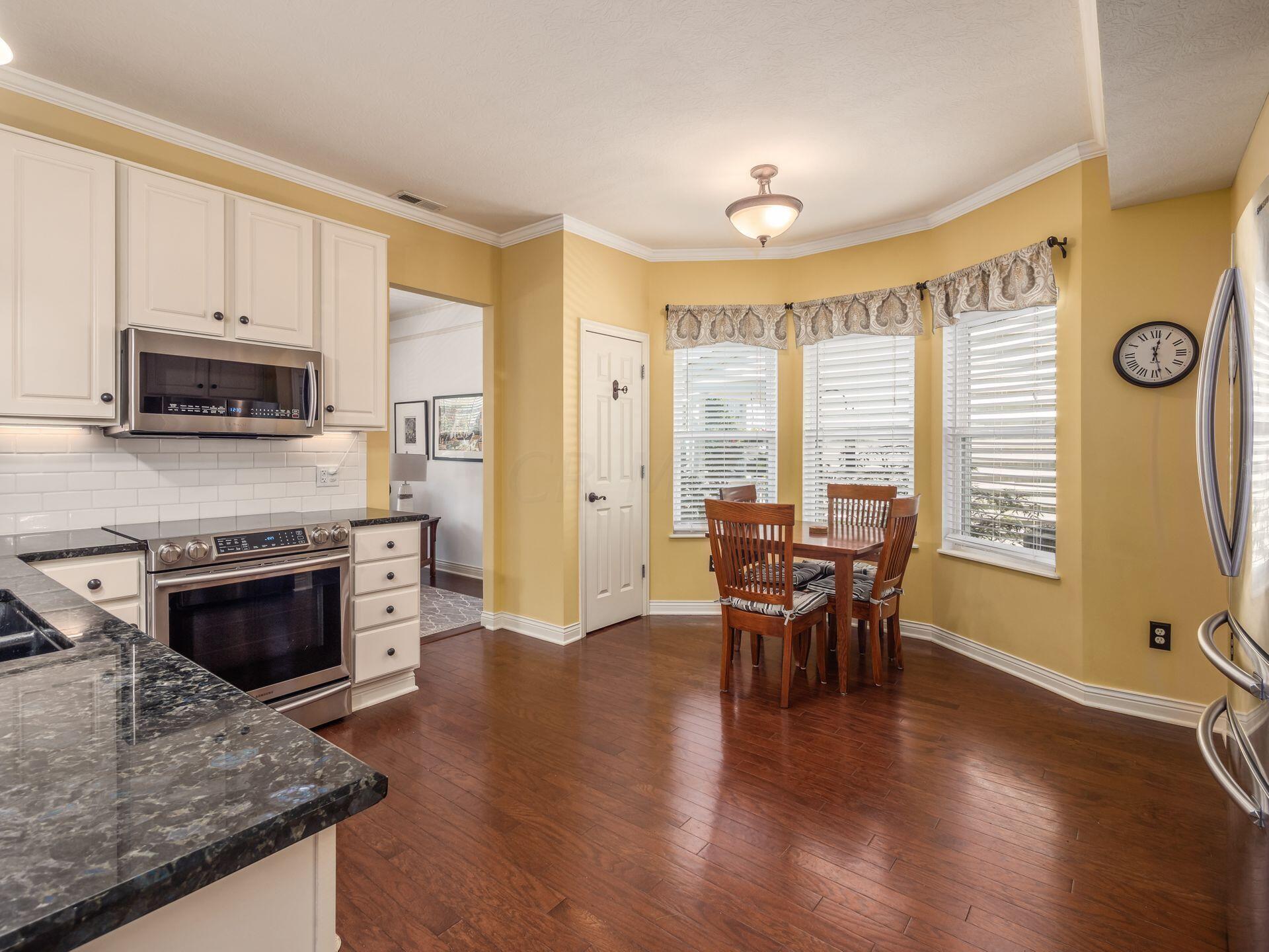 5940 Meehan Road Dublin, OH 43016 - Photo 11 of 36 Kitchen