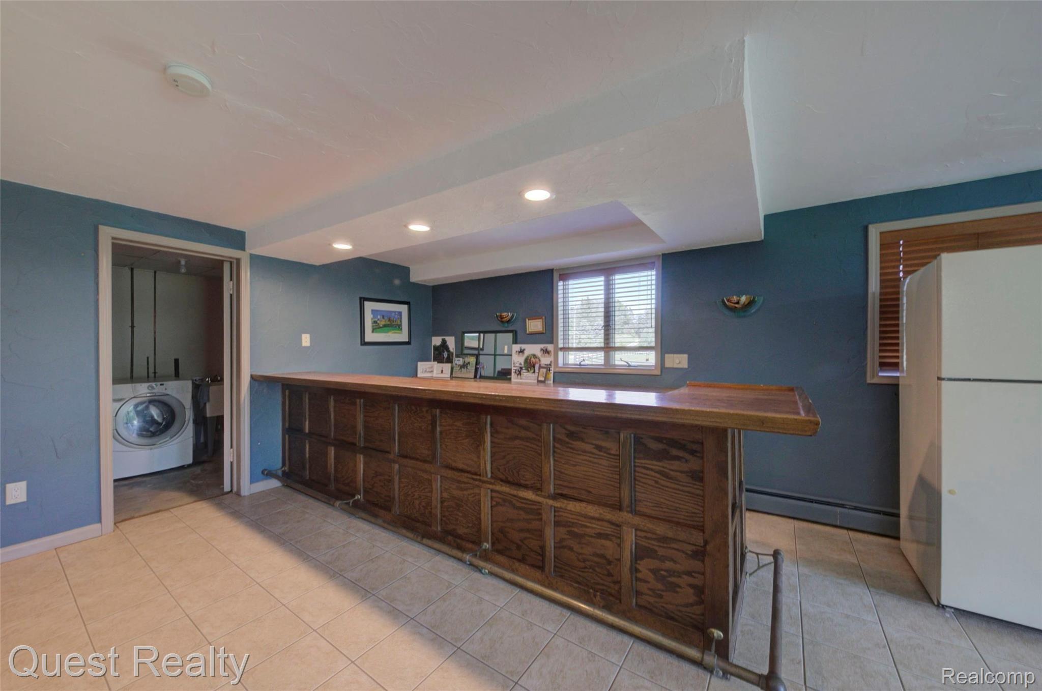 8325 Allen Road Clarkston, MI 48348 - Photo 64 of 79 4H8A8584_5_6.jpg