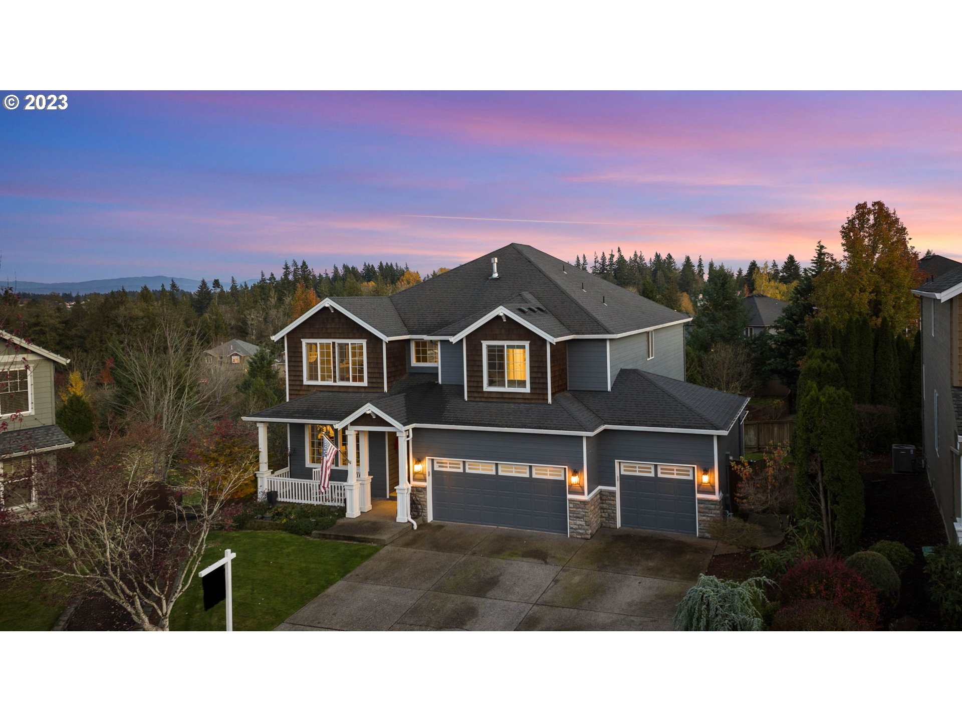 1913 South 15th Circle Ridgefield, WA 98642 - Photo 2 of 33