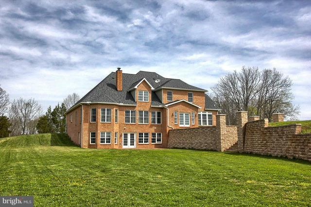 11631 Bridgeport Road Taneytown, MD 21787 - Photo 3 of 29 Exterior (Rear)