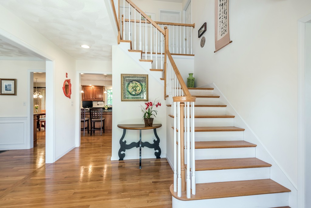 24 Boutwell Road Andover, MA 01810 - Photo 3 of 29 Gallery Image 3