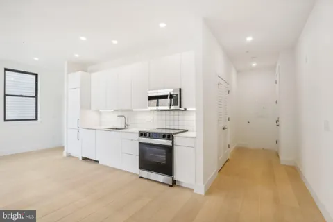 $1,075 | 2406 Frankford Avenue, Unit 3, Philadelphia, PA 19125