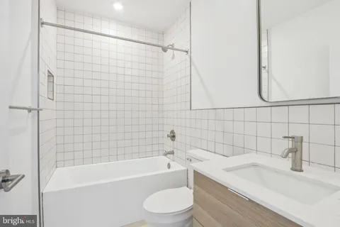 $1,075 | 2406 Frankford Avenue, Unit 3, Philadelphia, PA 19125