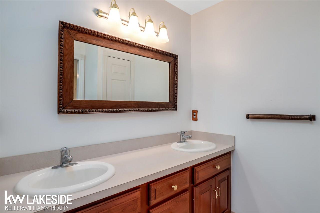 73317 Kanie Road Romeo, MI 48065 - Photo 16 of 50