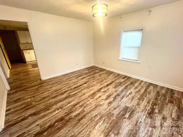 $1,600 | 320 Skyland Avenue, Charlotte, NC 28205