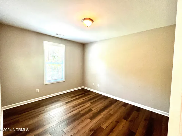 $2,300 | 1044 Jade Lane, Greenville, NC 27834