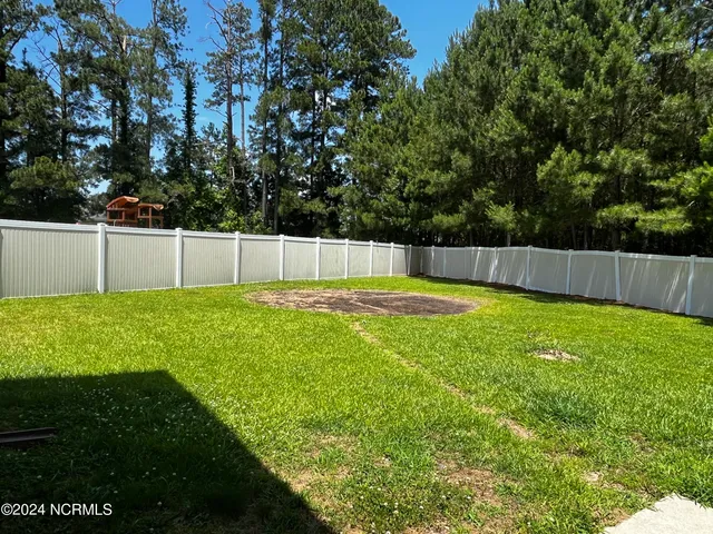 $2,300 | 1044 Jade Lane, Greenville, NC 27834