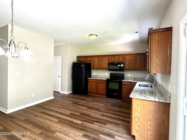 $2,300 | 1044 Jade Lane, Greenville, NC 27834