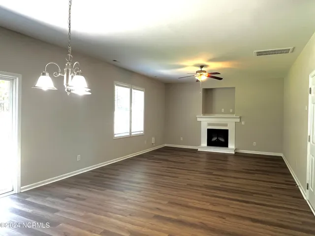 $2,300 | 1044 Jade Lane, Greenville, NC 27834