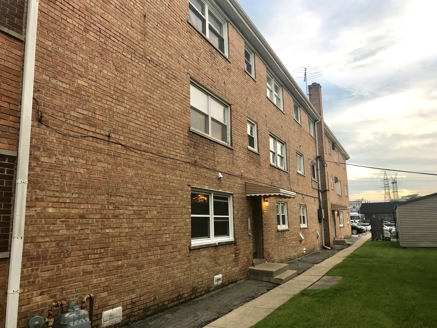 7858 Rutherford Avenue, Unit 2B Burbank, IL 60459 - Photo 16 of 17