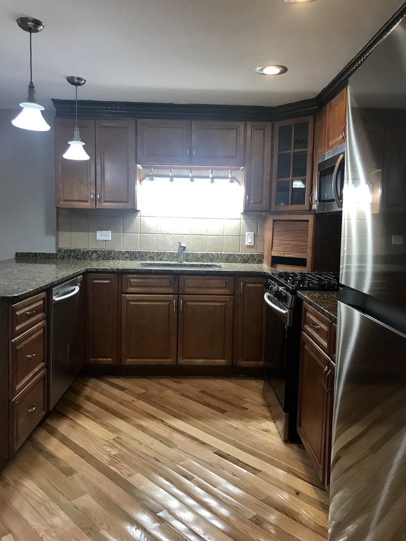 7858 Rutherford Avenue, Unit 2B Burbank, IL 60459 - Photo 5 of 17