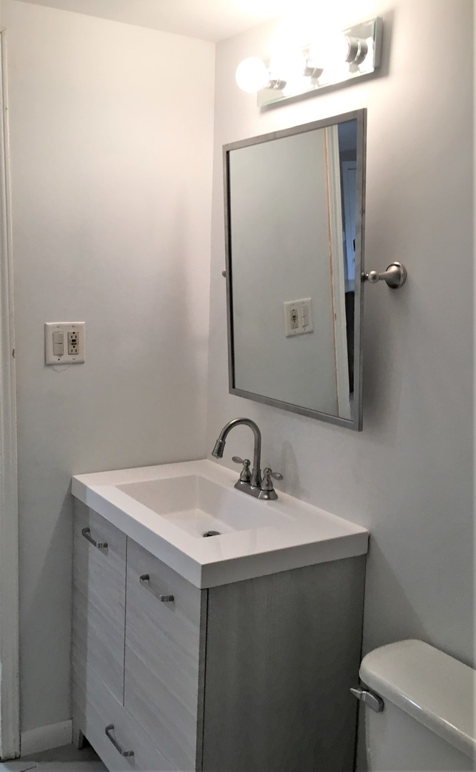 7858 Rutherford Avenue, Unit 2B Burbank, IL 60459 - Photo 9 of 17
