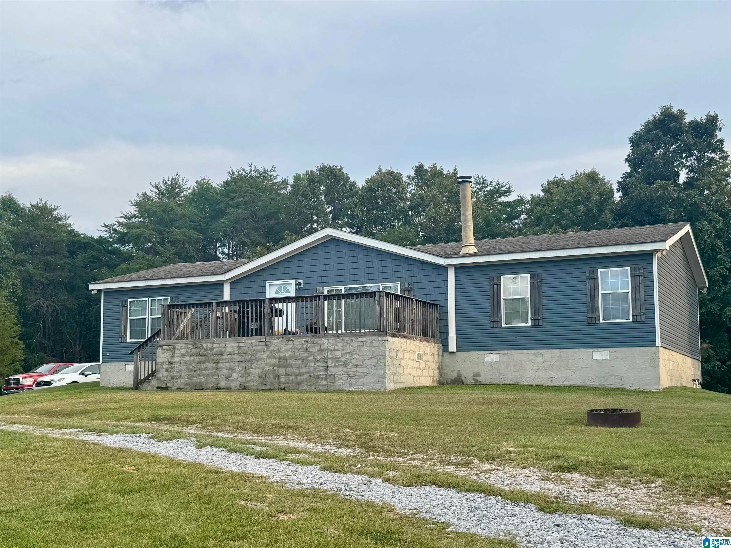 659 Hiawatha Road Calera, AL 35040 - Photo 4 of 39 Gallery Image 4