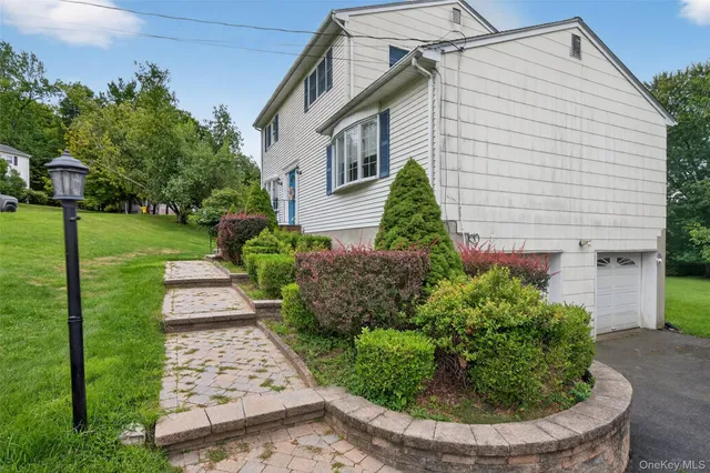 $3,800 | 19 McGarrah Road, Monroe, NY 10950