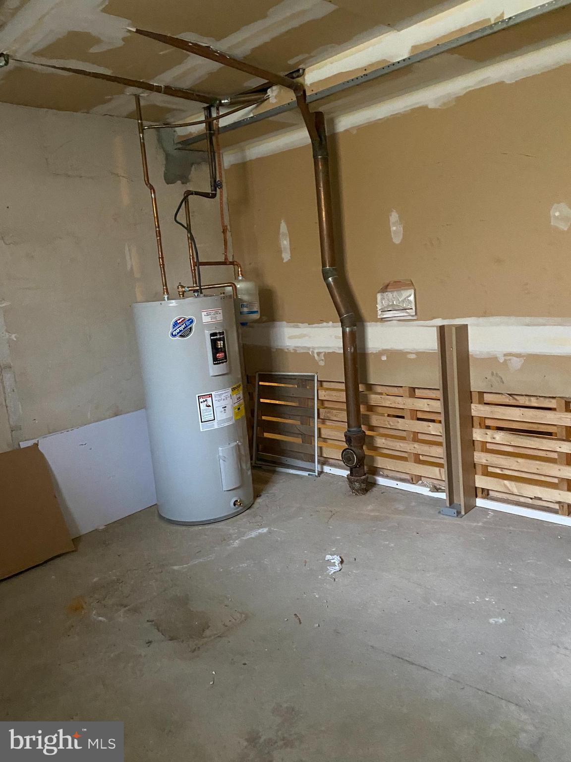 42 Conshohocken State Road, Unit 8D Bala Cynwyd, PA 19004 - Photo 8 of 20 a view of a storage & utility room