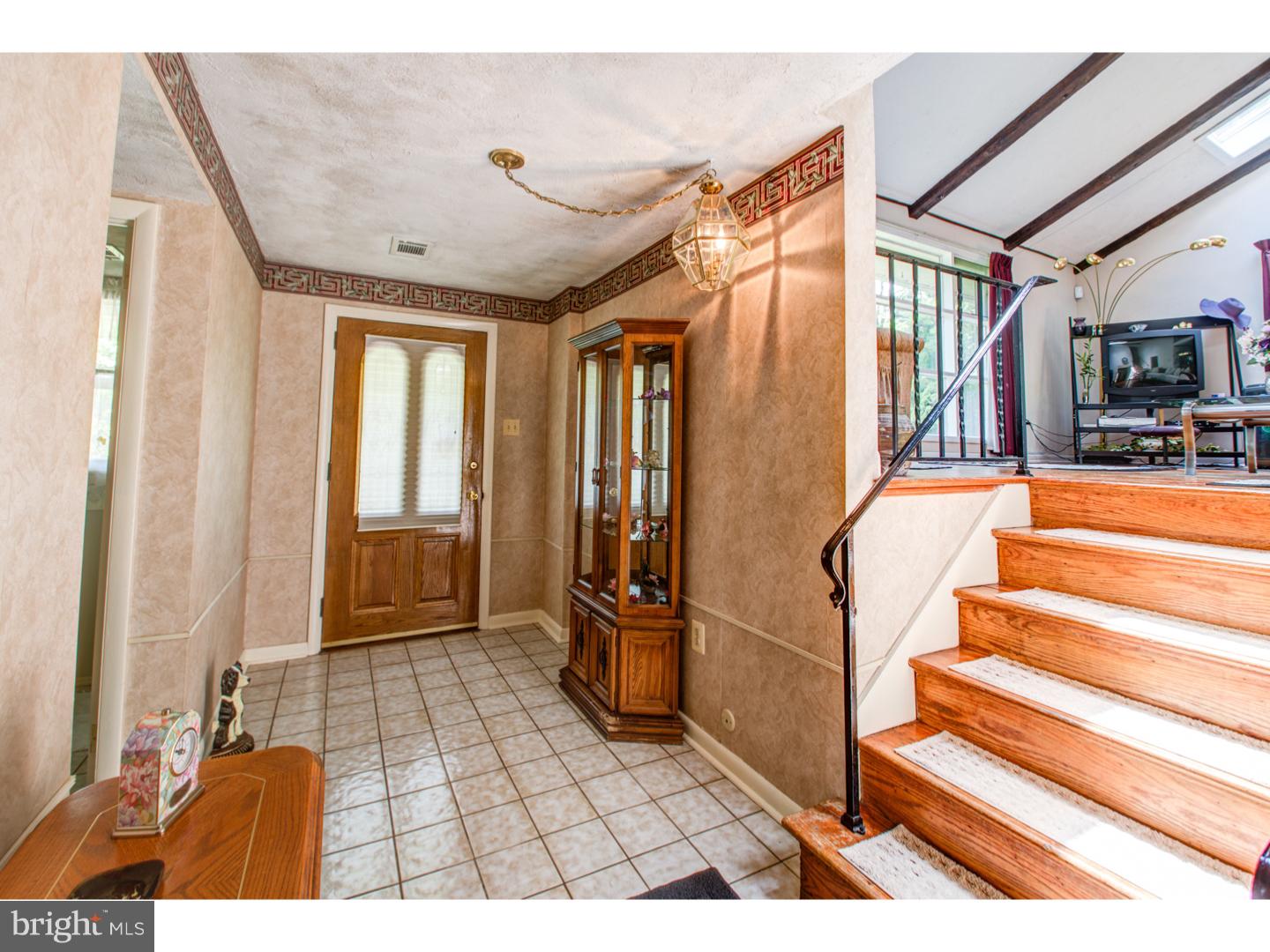 1264 Stump Road Chalfont, PA 18914 - Photo 4 of 24 Gallery Image 4