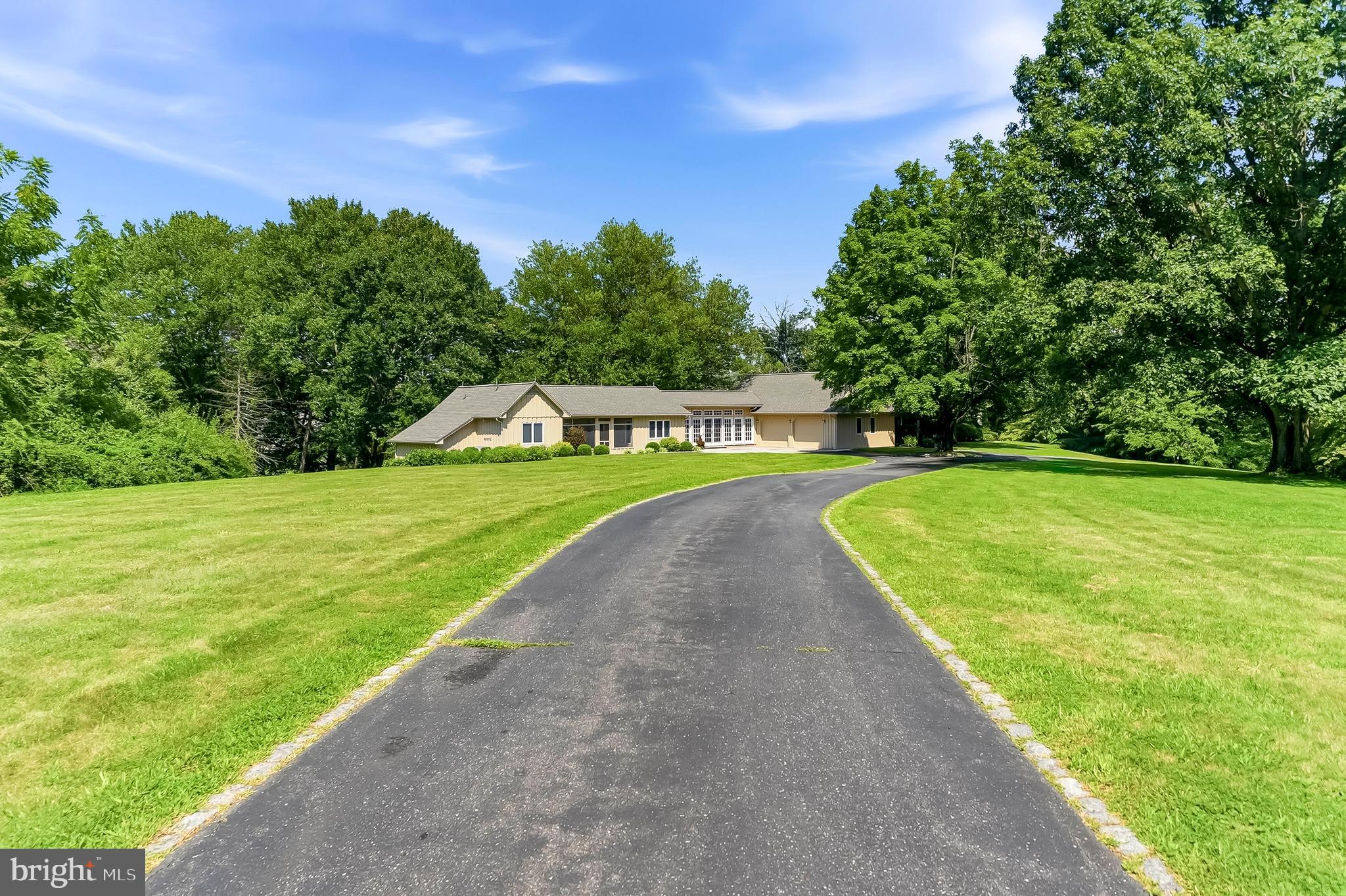 387 Ring Road Chadds Ford, PA 19317 - Photo 3 of 54 Gallery Image 3
