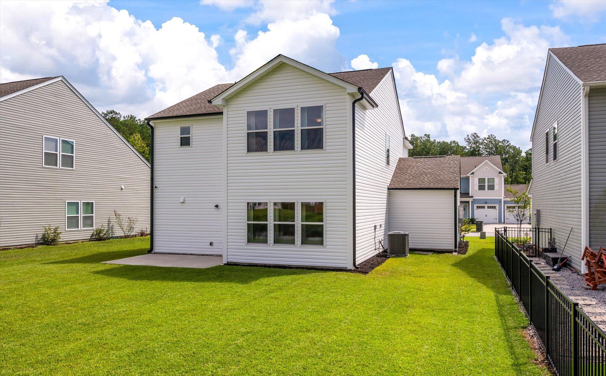 240 Surfbird Road Summerville, SC 29486 - Photo 24 of 28 Rear Elevation