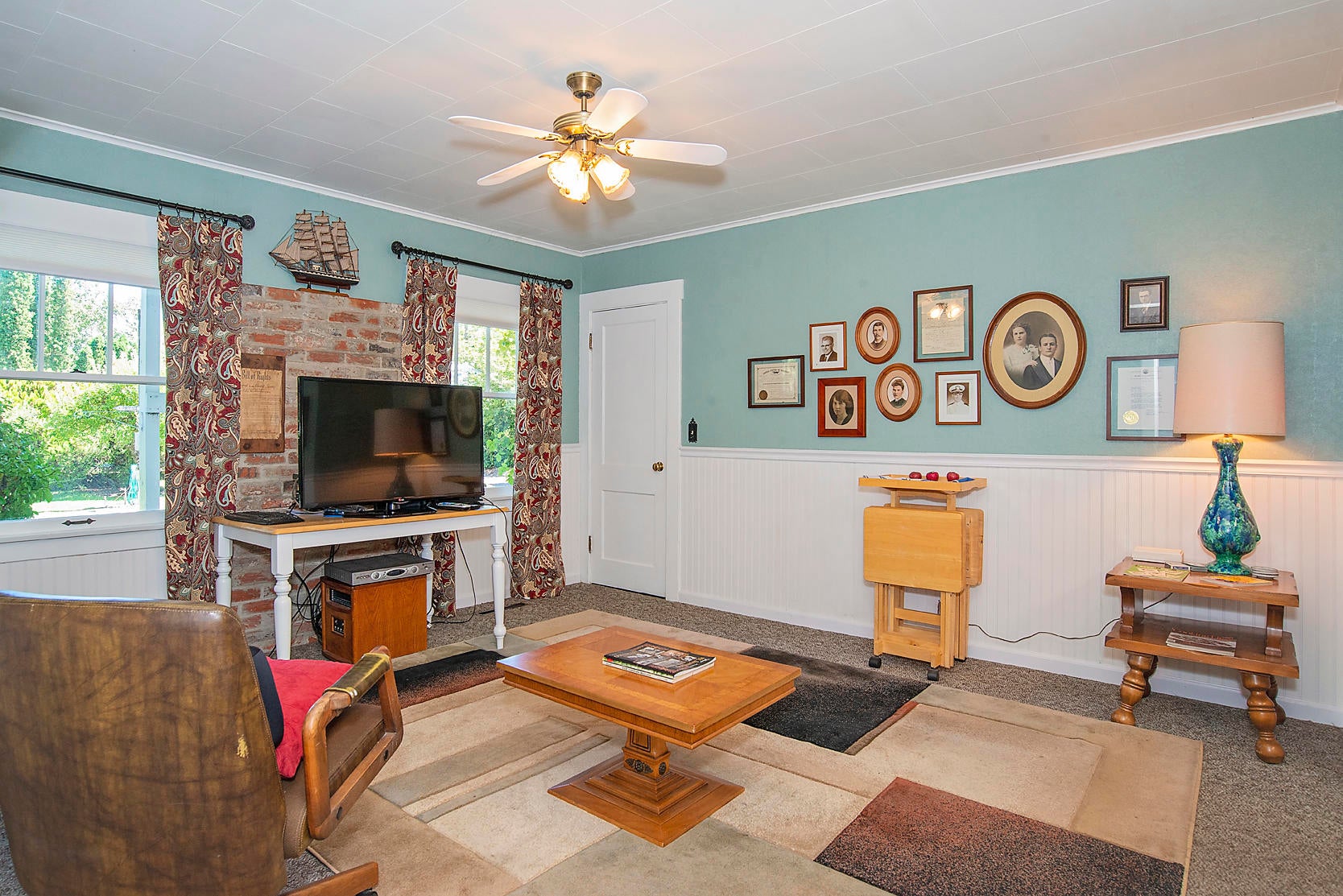 4265 Coleman Creek Road Medford, OR 97501 - Photo 10 of 36 Coleman Creek_003