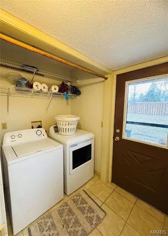 $259,000 | 2 Oak Ridge Pond Road, Hannibal, MO 63401