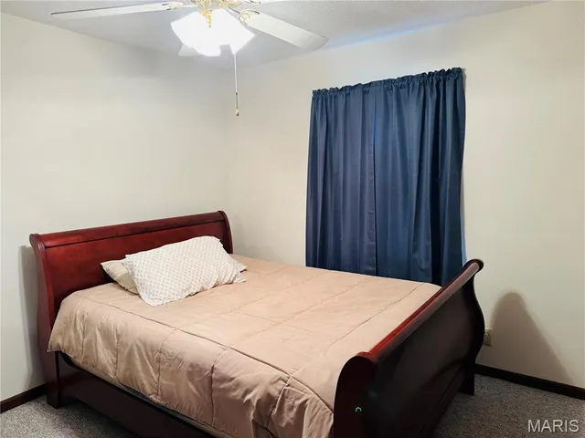 $259,000 | 2 Oak Ridge Pond Road, Hannibal, MO 63401